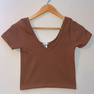 Short sleeve crop top